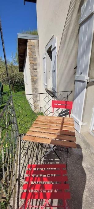 Gite Chez Marianne- La Halte Jurassienne Montmorot Exterior photo